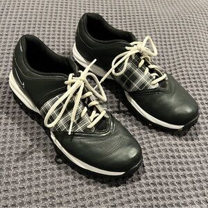 Nike Air TAC Women’s Golf Shoe - 10